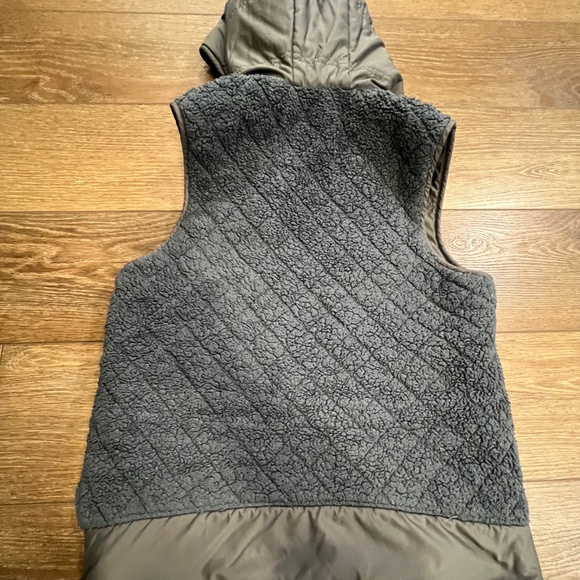 Patagonia Los Gatos Reversible Hooded Vest Gray/Blue Size S Insulated - Picture 9 of 12